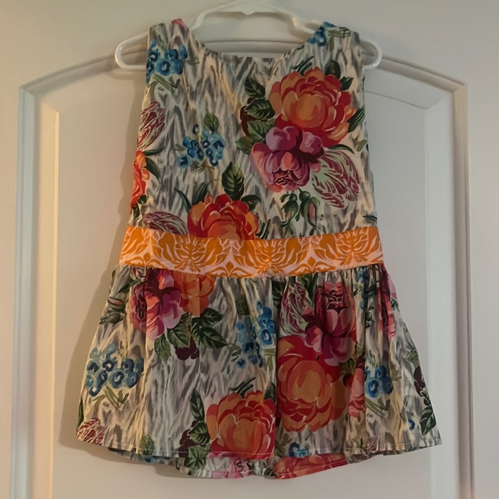 Persnickety floral top